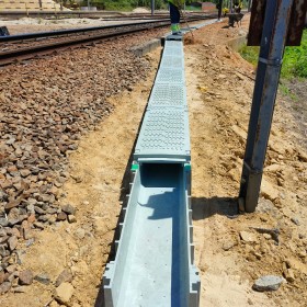 10.canaleta instalada